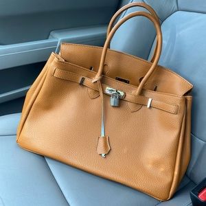 Women’s handbag
